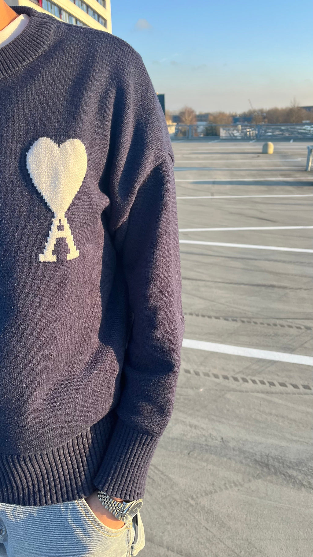AMI | HEART SWEATER